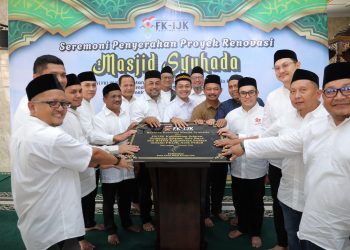 FKIJK Aceh Perkuat Kepedulian Sosial Melalui Renovasi Masjid Syuhada Kuala Simpang