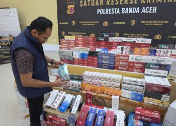 Asrama Samalanga Digerebek, Rokok Ilegal Senilai Ratusan Juta Diamankan