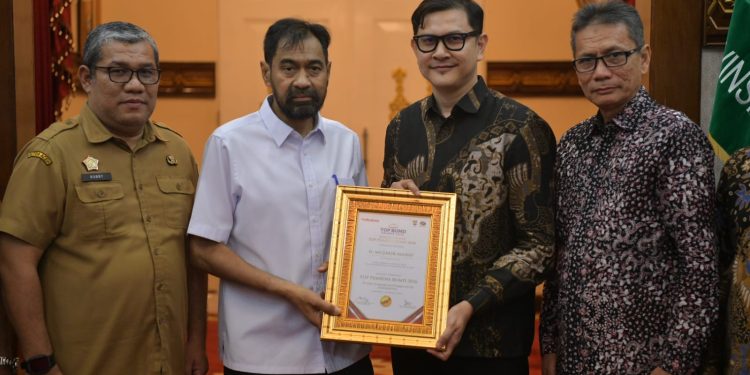 Gubernur Aceh Raih Penghargaan Nasional Top Pembina BUMD 2026