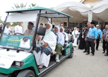 Bank Aceh Serahkan Buggy Car untuk Permudah Mobilisasi Jamaah di Asrama Haji Embarkasi Aceh