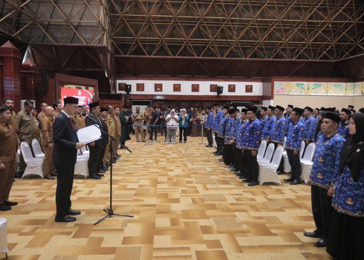 ‎Sekda Aceh Lantik Pejabat Administrator dan Pengawas, Tekankan Percepatan Kinerja Pemerintah