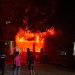 Fakultas Pertanian USK Terbakar Usai Bentrok Mahasiswa, Polisi Buru Pelaku