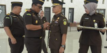 Kajati Aceh Lantik Aspidum dan Tiga Kajari Baru, Tekankan Penanganan Korupsi hingga Restorative Justice