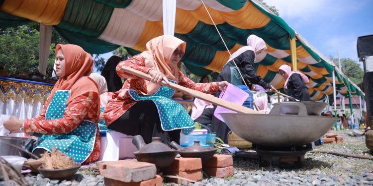 34 Tim Berlomba Masak Bubur Asyura dan Teut Apam di Aceh Besar