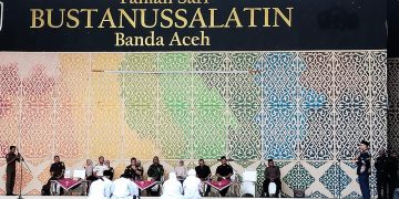 Langgar Syariat, Enam Terpidana Dicambuk Bergiliran di Banda Aceh