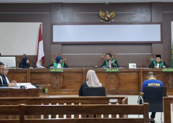 Terjaring di Hotel Ayani, Pale Jalani Sidang Perdana Kasus Ikhtilath di Mahkamah Syar’iyah Banda Aceh