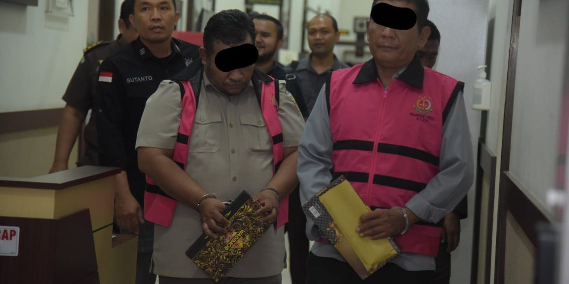 Kejati Tahan Kades dan PNS BPN di Kasus Korupsi Lahan di Seumelu