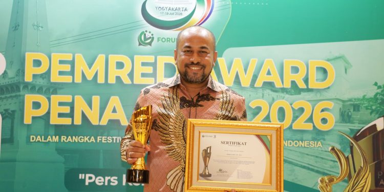 Direktur Utama Bank Aceh Raih Pemred Award 2026 atas Komitmen Keterbukaan Informasi