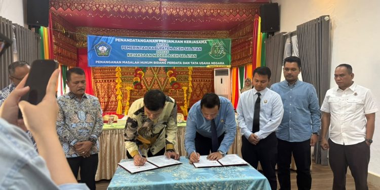 Kejari Aceh Selatan Kawal Seluruh Kebijakan Pemkab, MoU Hukum Diteken untuk Cegah Masalah Perdata