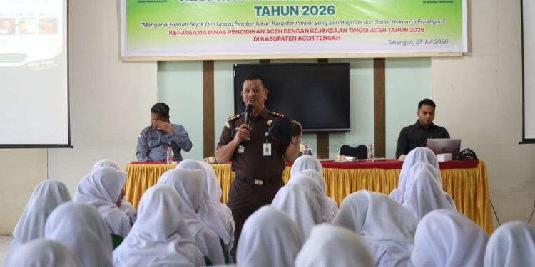 Kejati Aceh Bentengi Pelajar dari Narkoba dan Bullying Lewat Program Jaksa Masuk Sekolah